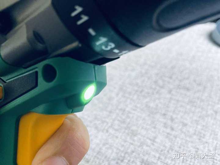 电锤电镐区别_电镐和电锤的区别_区别电锤电镐真假