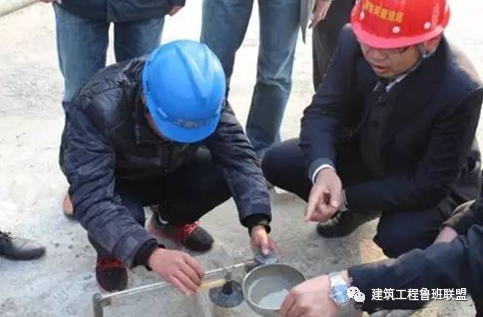 冲击钻孔原理_钻孔冲击流程工艺施工视频_冲击钻孔施工工艺流程