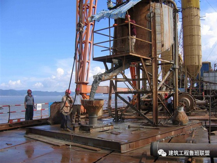 冲击钻孔原理_钻孔冲击流程工艺施工视频_冲击钻孔施工工艺流程
