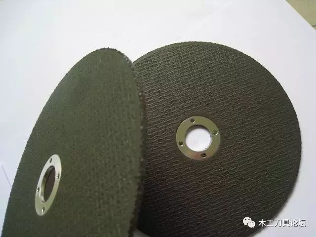 电动角磨机使用注意事项哪些_电动角磨机工作原理_电动角磨机的使用方法及注意事项