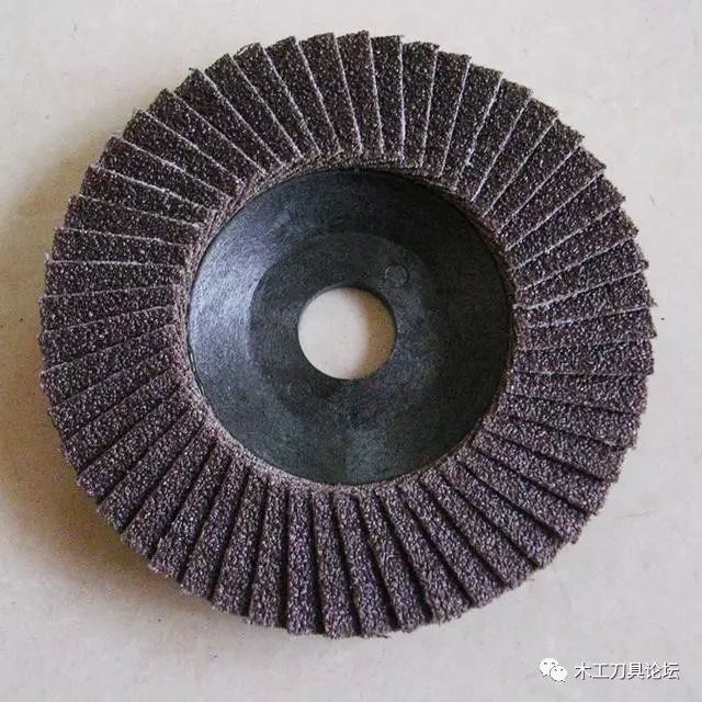 电动角磨机工作原理_电动角磨机使用注意事项哪些_电动角磨机的使用方法及注意事项